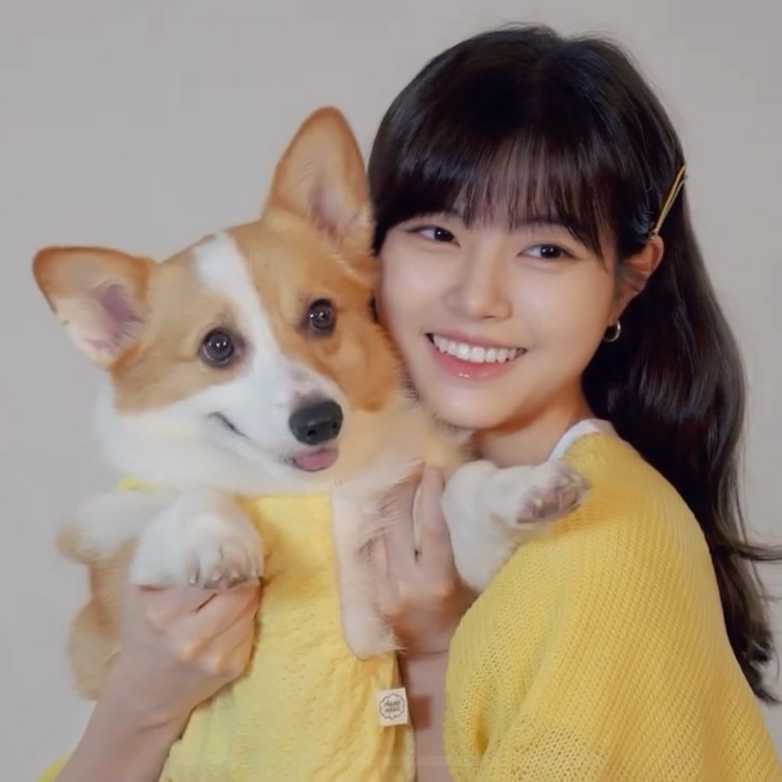 yejingee's tweet photo. 홍예지 인스타 오랜만인데... 너무너무 이쁨.... https://t.co/kxPhM56nsM