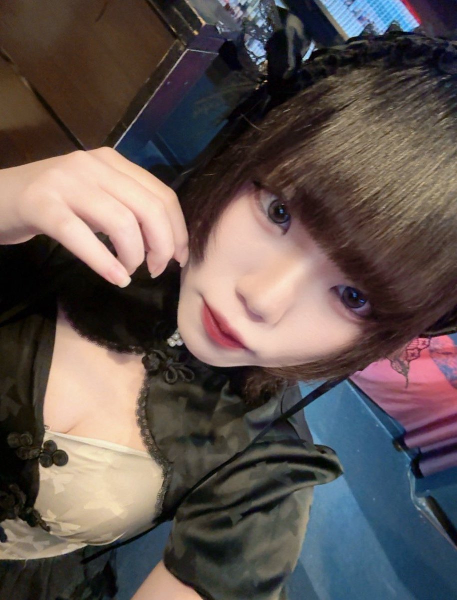hima_chan39's tweet photo. -23
親知らず抜いて2日目全然腫れてないし痛くもないので元気です👍🏻
お酒って飲んだらダメなんですか？？
ご飯も食べれそうなのに😭😭😭

https://t.co/quYHRPQV71

 #福岡  #コンカフェ   #天神  #自撮り https://t.co/ceblop2oYP