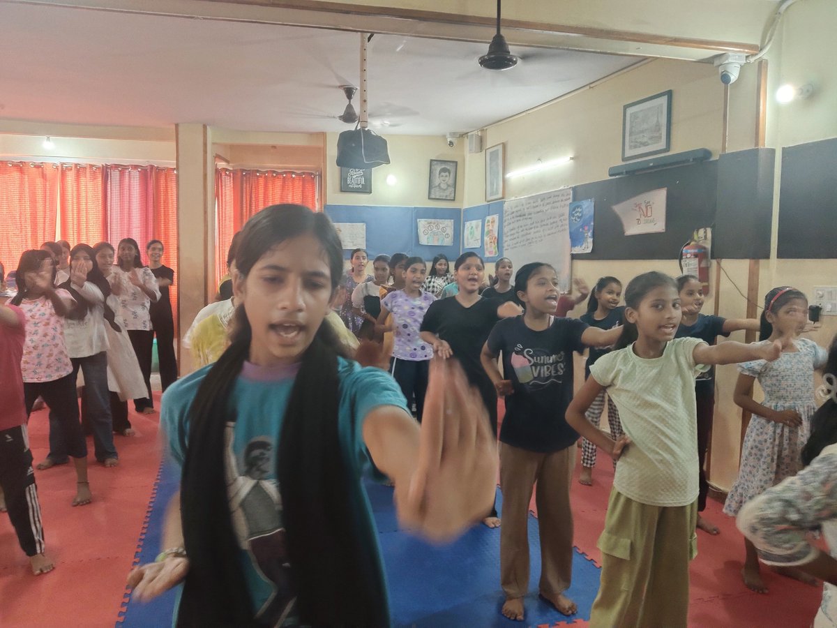 MittalShan50404's tweet photo. 🥋 Self-Defense Training at Skets Hope Center

Students actively participated in self-defense training, learning basic techniques, confidence, and discipline.

#SelfDefense #SelfDefenseTraining #SketsHopeCenter #StudentTraining #Confidence #Discipline #SkillDevelopment https://t.co/1AsAYChaeb