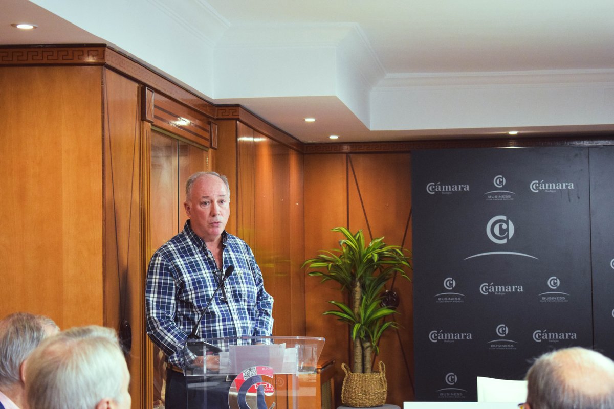 CamaradeBadajoz's tweet photo. 📊 La economía de Badajoz mantiene la estabilidad en 2026 tras la desaceleración del inicio de año.
👉 Noticia completa: https://t.co/zcG7cW4YuN
#CátedradeCompetitividad #OCEBA #Empresa #Extremadura https://t.co/7qb0UAA26T