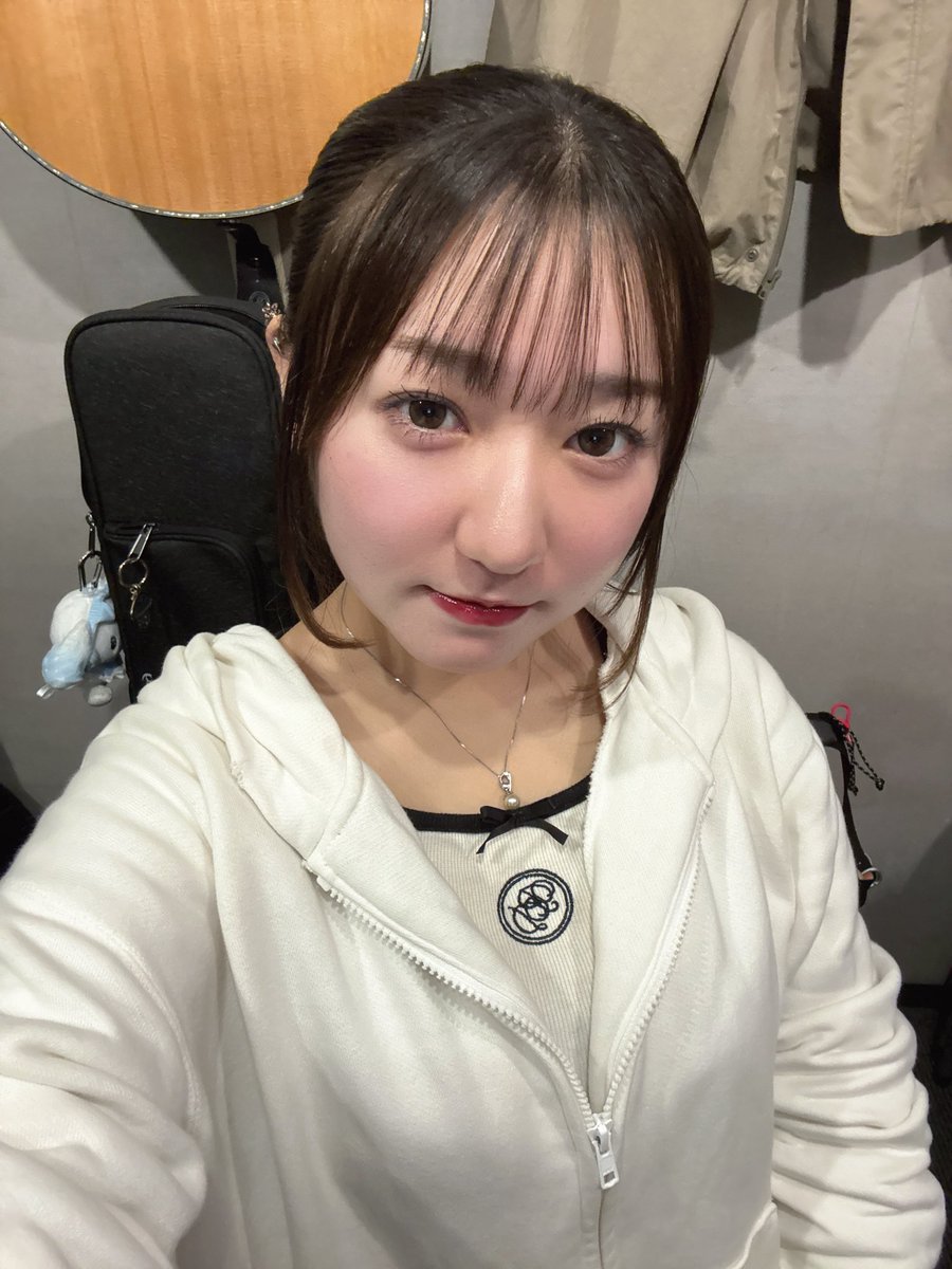 moka_kotohira's tweet photo. ライブまであと少し！
会場でも配信でもぜひお待ちしております🫶

🗓10/1(木)
⏰18時15分~
📍navey floor AKASAKA

🎫 https://t.co/kKtU0eSARO

🎥 https://t.co/BjqsANs1Pj https://t.co/bqdRL9FYBm