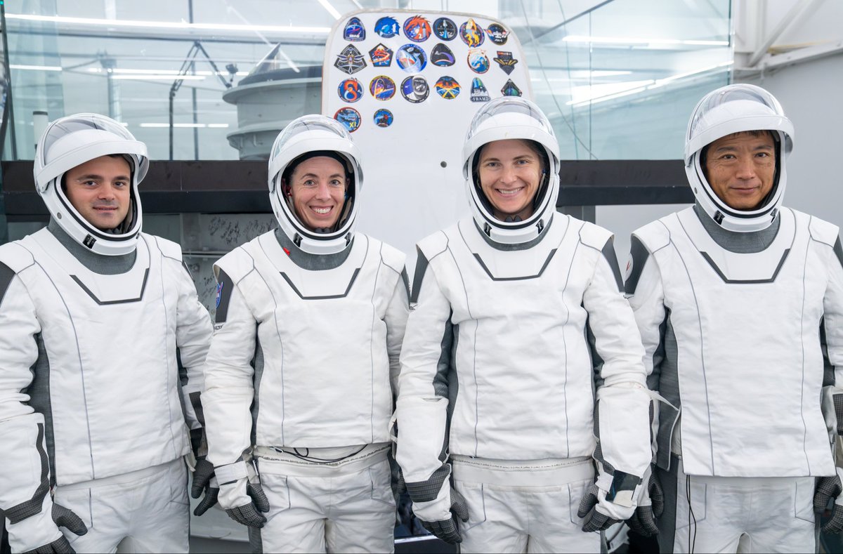 AstroAyu's tweet photo. 諏訪理飛行士が、いよいよ来年2027年の春、Crew-14として国際宇宙ステーションへ飛び立ちます🚀

地上で、訓練をひとつひとつ丁寧に、そしてスマートに(!)、積み重ねている諏訪さんが、ISSで大活躍する日が今からとても楽しみです。

大きく宇宙で羽ばたいてきてください✨
すわっち頑張って！！😊 https://t.co/eo3FjbFMKC