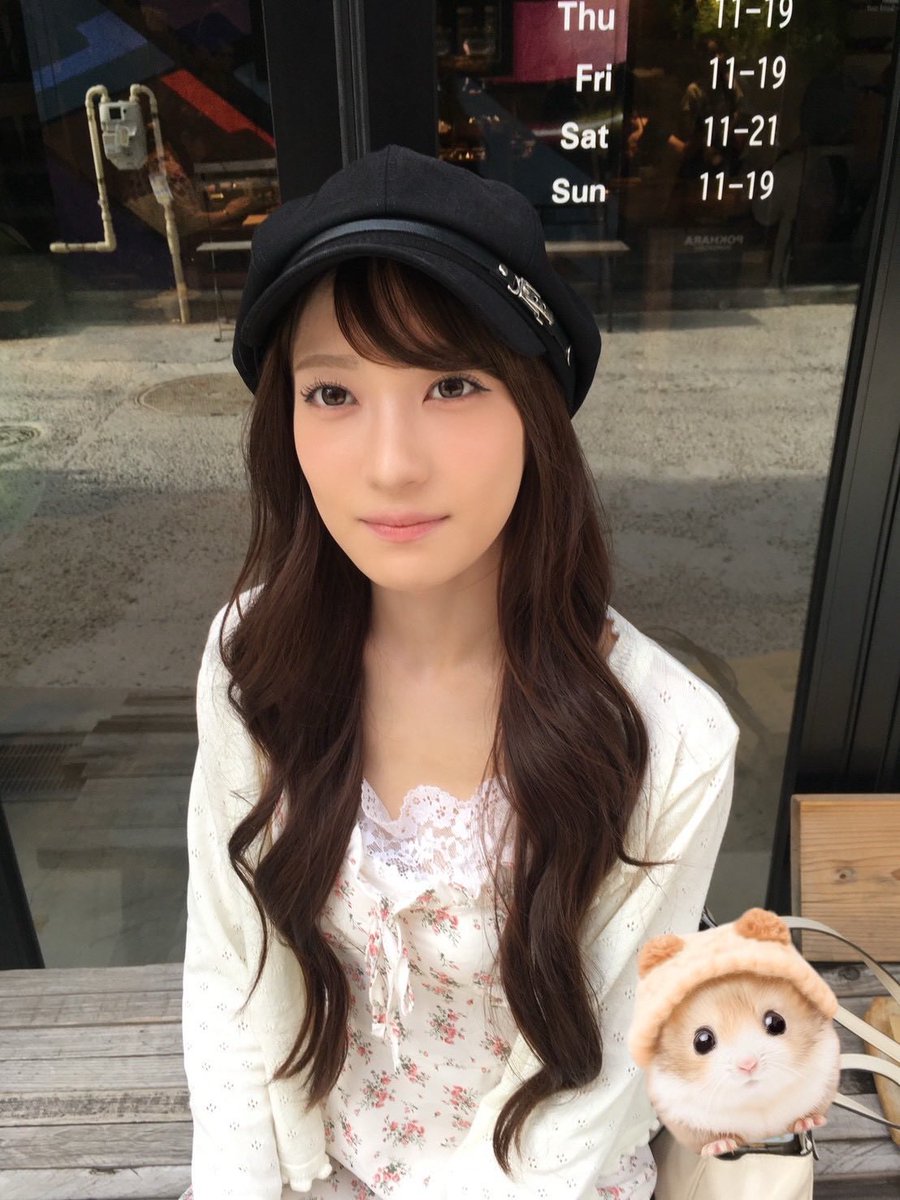 aa__01ai's tweet photo. 凛ちゃんの愛らしさを100%引き出してくれる琴ちゃんに感謝…

琴凛仲良しで可愛すぎるし2人とも幸せでいて https://t.co/VhFeDJ79Rv