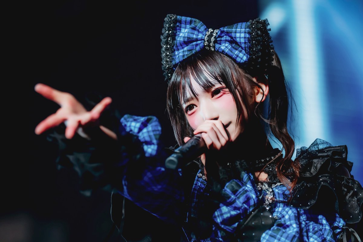 iMiN_official's tweet photo. 「show timeアタシを照らしてよ」

#iMiN https://t.co/CpMJwoSd4w