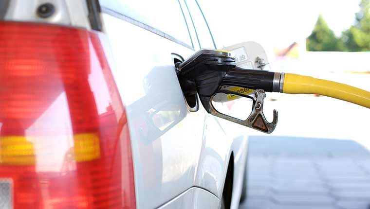 SlatinaTA's tweet photo. Cât au ajuns să coste benzina și motorina? Noi prețuri record la pompă https://t.co/qhsJVchwhe https://t.co/HQAC5rHweN