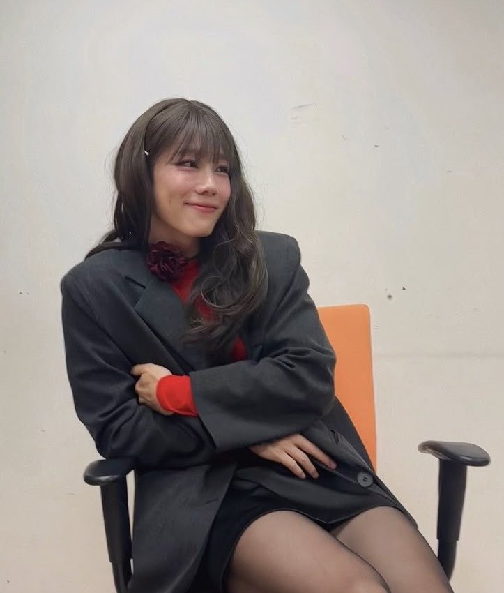 winnythewar's tweet photo. สจ๊วตหนุ่ม                                       แอร์สาว https://t.co/UAduw9l7Gb