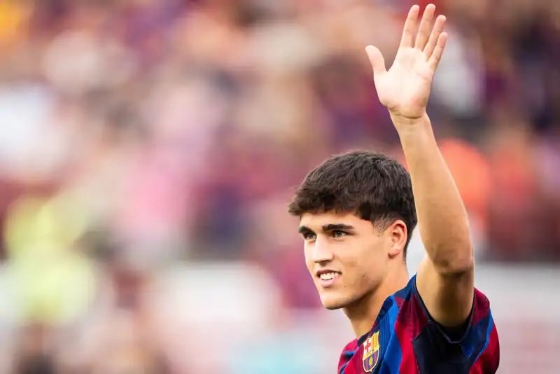 Somhiseremfcb's tweet photo. 🗣️Pau Cubarsí:  “Nunca me gusta perder, ni en el fútbol, ni en casa cuando juego a un juego de mesa, ni siquiera jugando al billar con mi padre. Nunca quiero perder”. https://t.co/TKJY629HsM