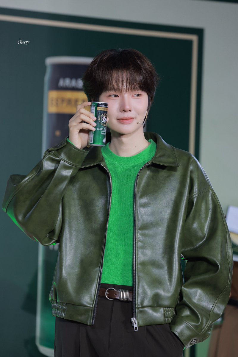 bubblycherry_'s tweet photo. คนสวยขายกาแฟ✨

NP WITH D7 PREMIUM
#D7TasteOfPremiumXNamping https://t.co/6CXqJG9bXu