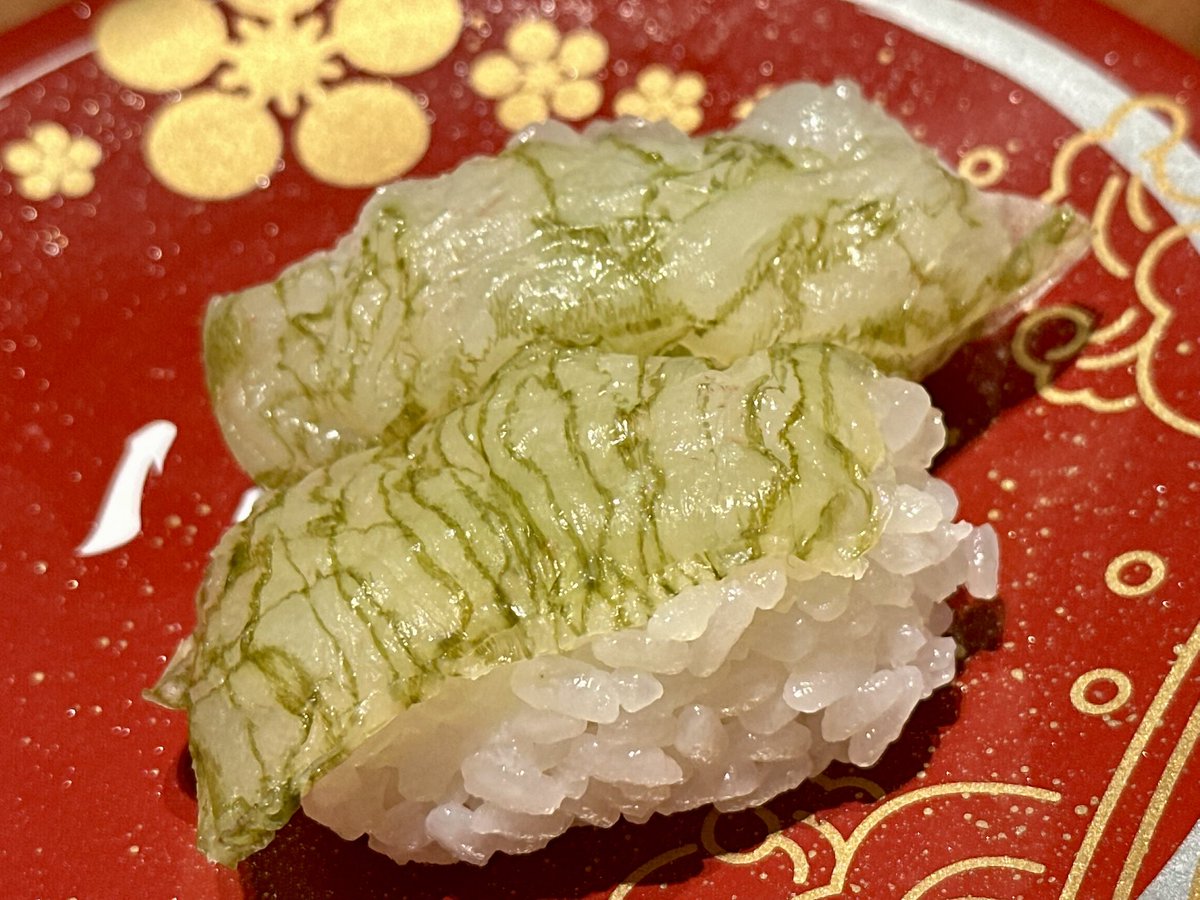 xtitoh's tweet photo. しっかりお寿司も堪能！ https://t.co/nXKCX53K0d