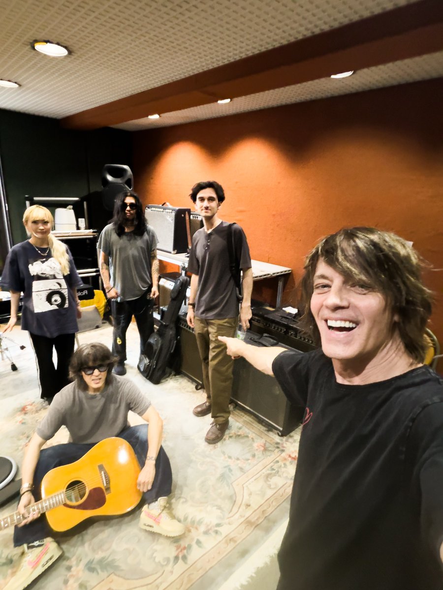 Bz_Offic_Staff's tweet photo. 【#稲葉浩志 #INABA】

9月25日、ワンチャンフェス練習終了！

#KoshiInaba
#1CHANCEFESTIVAL2026 https://t.co/qpVmKDfGOn