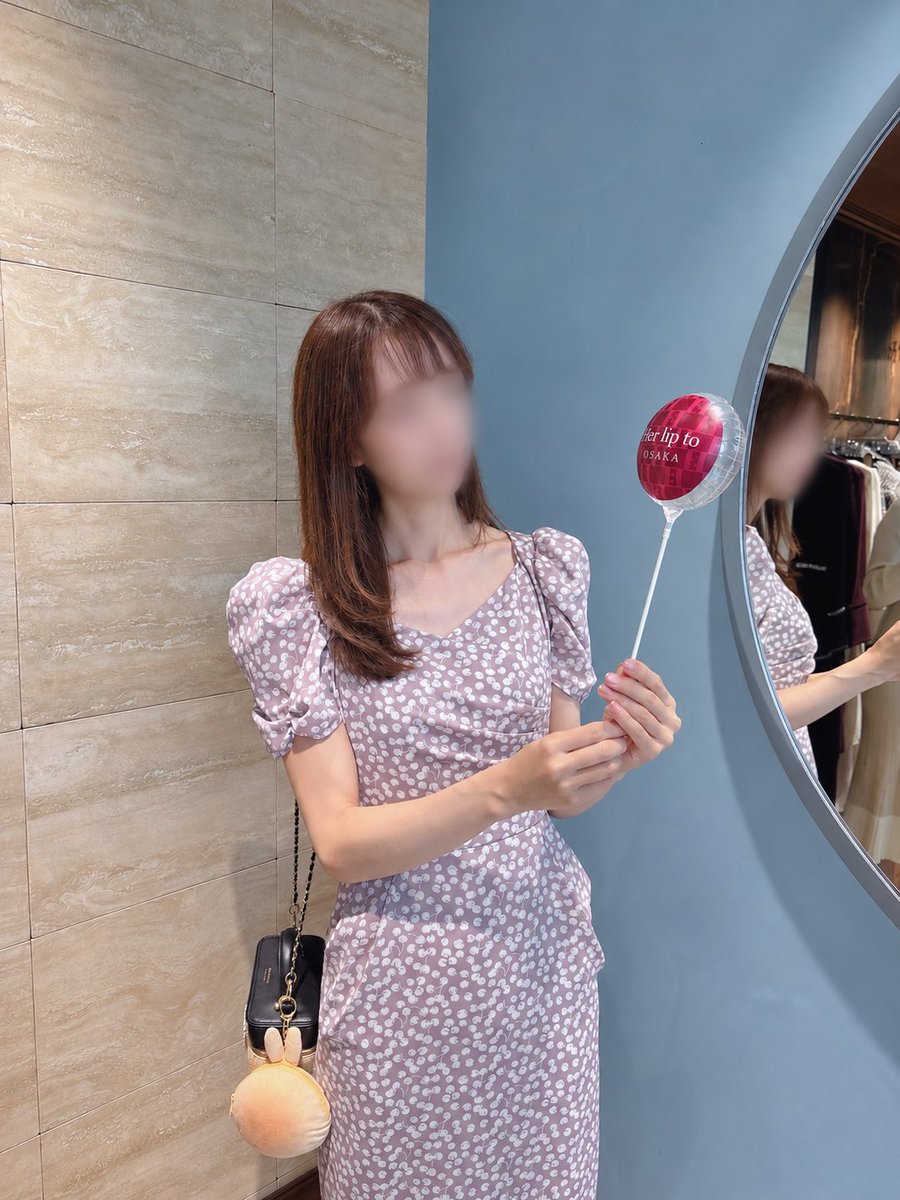 fanks4001's tweet photo. 大好きなめめさん🍒と大阪openのpreviewに伺いました(𓈒ʚ̴̶̷̷̥ ⩊ ɞ̴̶̷𓈒)！関西に店舗ができて本当に嬉しい🥰✨✨
プレスさんもスタッフさんも皆さん優しく接客してくださって感謝です🎀
 #herlipto https://t.co/c29d6C5AID