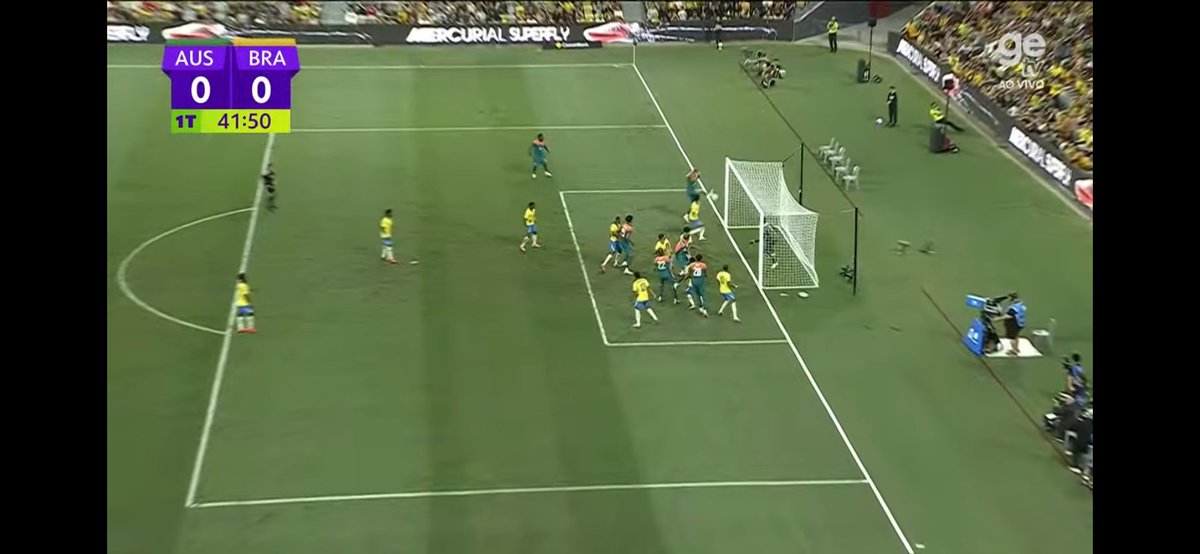 7felipedias's tweet photo. @sportv nosso goleiro bem posicionado https://t.co/r5fjZs0riV