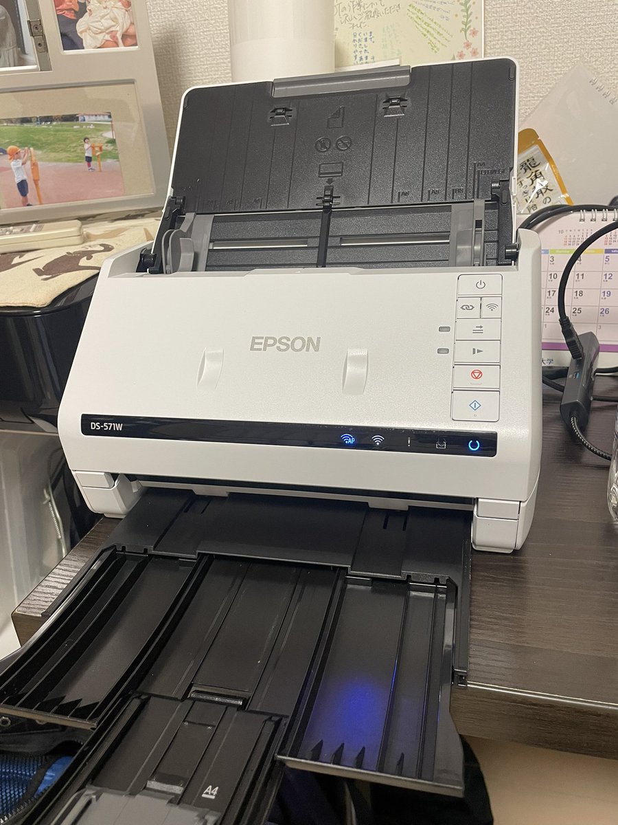 akinorigsx's tweet photo. スキャナー手に入れたのでこれまでの勉強会資料をスキャンしてデータ化❤️
めっちゃ便利や！！
もっと早く買えば良かった😍 https://t.co/6gYF396ORu