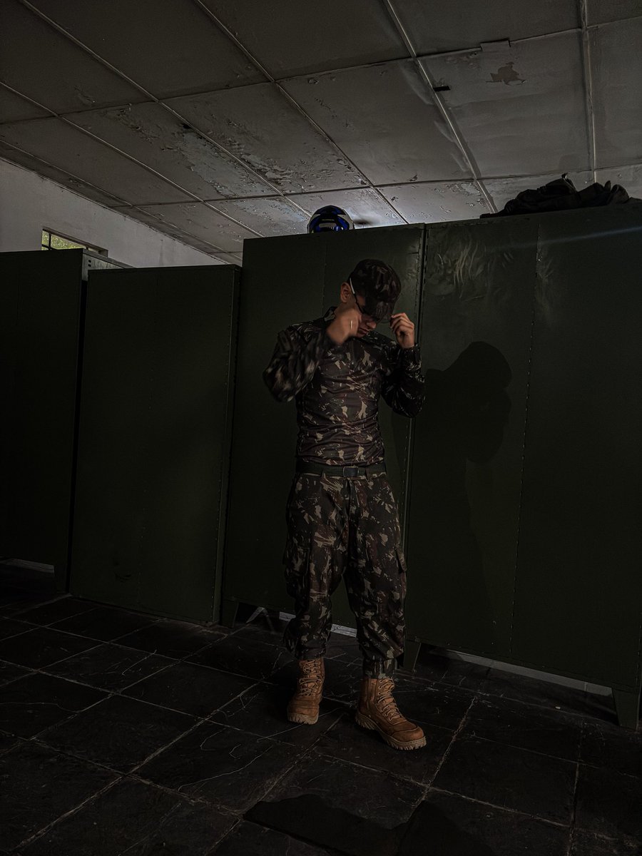 AlvarezJar41899's tweet photo. Exército é o maior embuste https://t.co/7KoGvTAbqo
