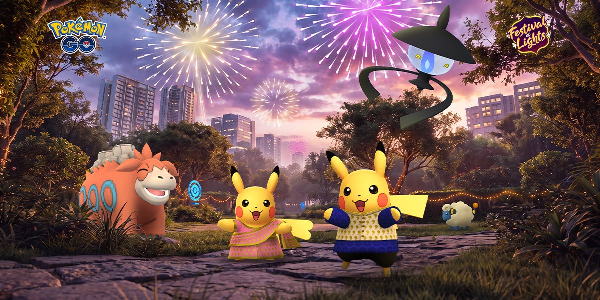 trainersgo2022's tweet photo. 🇮🇳 Regresa el Festival de las Luces a Pokémon GO y será exclusivo para Entrenadores en India.

📅 Del viernes 6 de noviembre a las 10 am al domingo 8 de noviembre de 2026 a las 8 pm, hora local.

▶️ INCURSIONES DE NIVEL 1:
🔹 Pikachu Saree con Fondo Especial 
🔹 Pikachu Kurta con Fondo Especial 

▶️ SPARKLE O’CLOCK:
Los siguientes Pokémon aparecerán con mayor frecuencia en estado salvaje durante 5 minutos a las 6:00 pm, 6:30 pm, 7:00 pm y 7:30 pm de cada día:
🔹 Charmander
🔹 Pikachu Saree con Fondo Especial
🔹 Pikachu Kurta con Fondo Especial
🔹 Chinchou
🔹 Mareep
🔹 Camerupt
🔹 Litwick
🔹 Lampent
🔹 Morelull
🔹 Tadbulb

▶️ INVESTIGACIÓN TEMPORAL:
🔹 Investigación ramificada con encuentros con Pikachu Saree o Pikachu kurta, ambos con Fondo Especial

▶️ BONUS:
🔹 ×3 de duración de los Módulos Cebo 
🔹 Pegatinas del evento al girar Poképaradas
🔹 Algunos Pokémon del evento también brillarán

⚠️ IMPORTANTE:
🔹 Pikachu Saree y Pikachu Kurta pueden aparecer shiny✨
🔹 El Fondo Especial en incursiones y encuentros salvajes NO está asegurado

#PokemonGO #PokemonGOApp