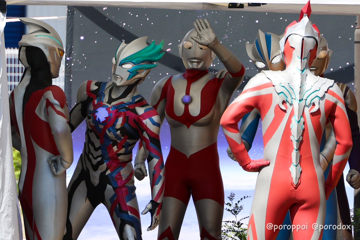 poroppoi's tweet photo. 自由なウルトラマン達

#ウルトラマンブレーザー 
#ウルトラマンアーク 
#ウルトラマンオメガ 
#ウルトラマン 
#神戸新聞ハウジングセンター加古川会場 https://t.co/e8r5j9vOqs