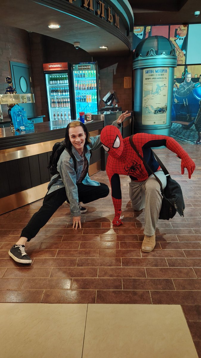 NineTikeMus's tweet photo. Me and my friendly neighbor: Spider‑Man 🕷👱🕸🤟

Thank you, Spider‑Man, for everything!

#spiderman #brandnewday #marvel #cosplay #premiere #movie #superheroes #hero #spidey #avengers #tomholland #spider https://t.co/dw8giTKYz0