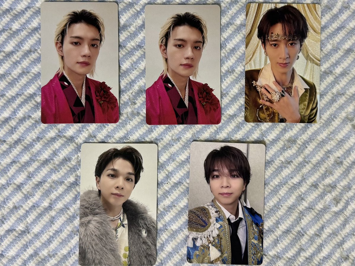 snow_musume's tweet photo. M!LK 1st Mini Album ｢LOVE ENG!NE」
トレカ 交換希望
【譲】💜 3枚目
【求】🖤 3枚目同種吉田仁人
吉田仁人クリアトレカを交換して下さる方を切実に探しております。

難しいとは思いますが、お心当たりのある方はご連絡お待ちしております🙇‍♀️

#MILK
#LOVEENGINE
#交換希望 https://t.co/X6EnfdG6Td