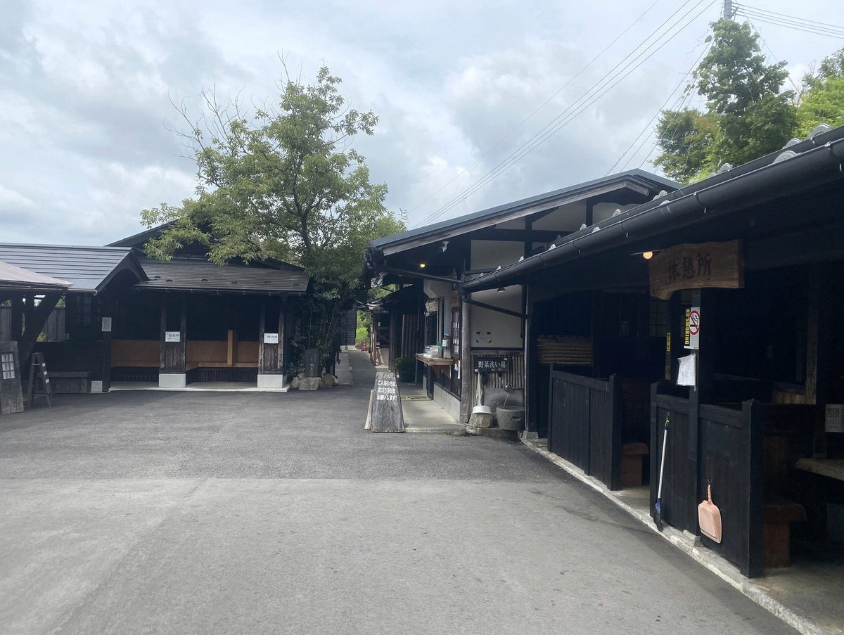 Patrick_Kobagod's tweet photo. せっかくだから告白の返事をルーレットで決めてみよう❗️って思って適当なタイミングでAボタン押したらごめんなさいになっちゃって、あっ違う、すいません、そんな顔させたかった訳じゃないんです https://t.co/vue3TNMez6