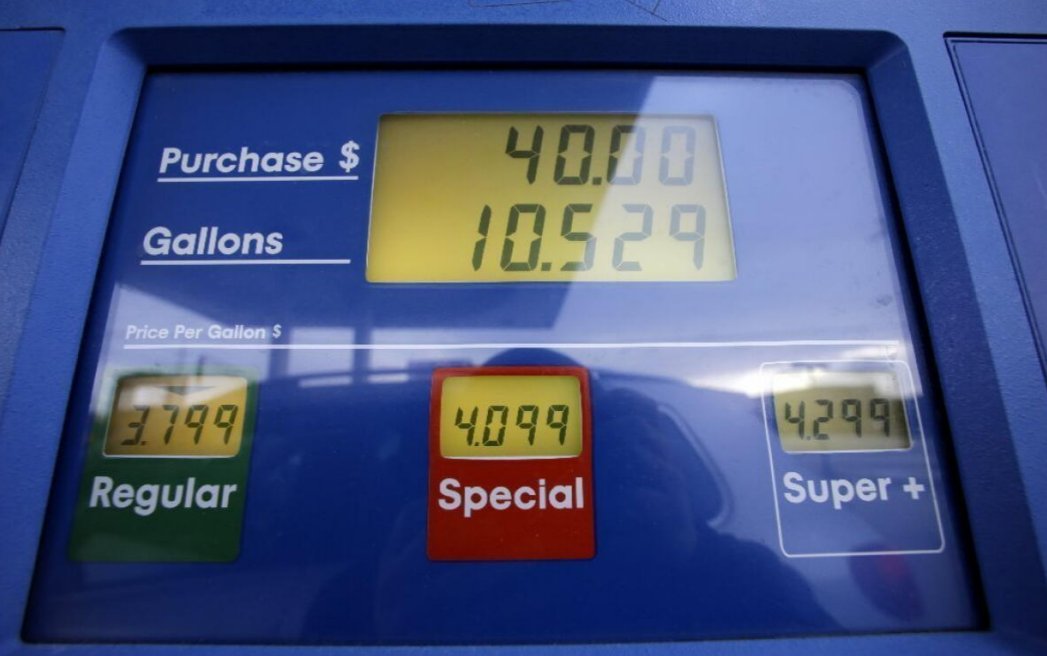BrandonHayes52's tweet photo. WTI back toward $92–$93 on reports of a phased Hormuz path. Brent still heavy. Gasoline near $4.50. Diplomacy is a headline. Shipping is the price. #Oil https://t.co/v3e2J8YVfI