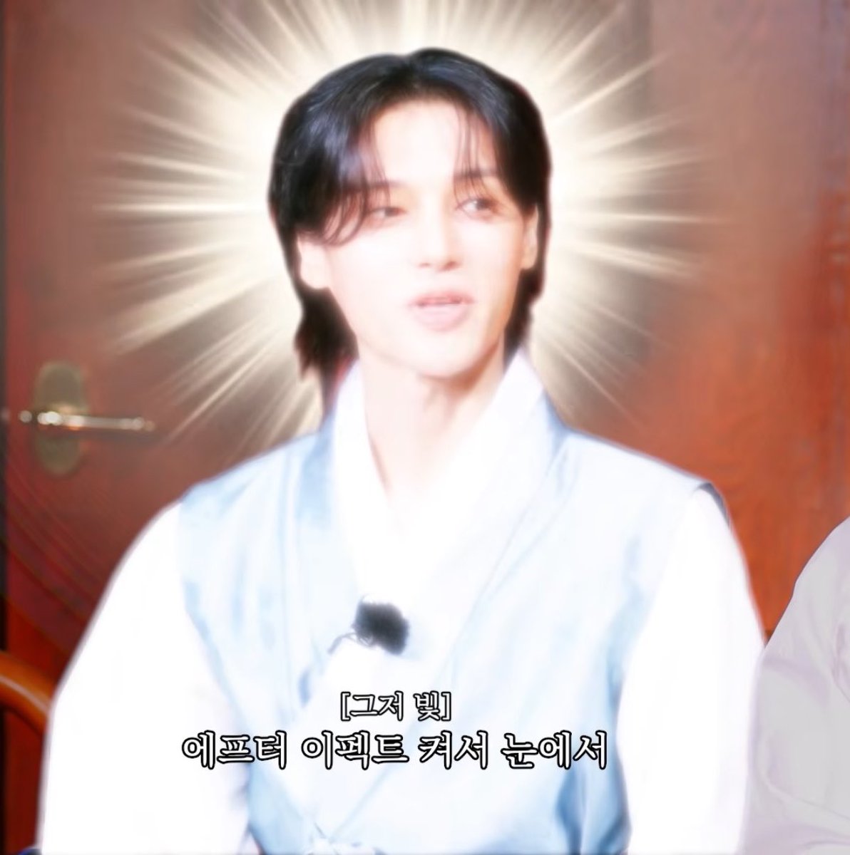 atiny_lyw's tweet photo. 원티즈편집 미쳤나 얼마나 성공하고싶은지 
감도안옴 https://t.co/KxqfkGPDfW