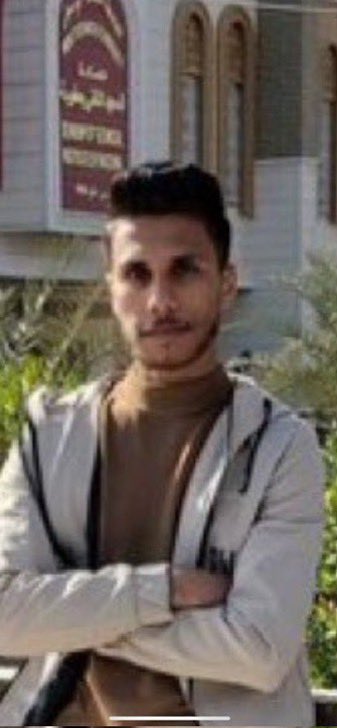 Lolozmuj's tweet photo. @hyd_81 هل تعلمون اخواني ان المدعو حيدر الشروكي هو مجرد سلبوح اسود ببشره داكنه وعيون الغرنوق السود 

حيدر يسب امريكا والعرق الابيض ليل نهار وبالاخير يضع عدسات ويشقر شعره حتى يتشبه بالامريكان اللي يزعم كرههم

وينسب الرنوج للعرب كرها وثاراً من العرب لانهم استعبدو الشروكيه بالقرون الوسطى https://t.co/JVHjcT5xVY