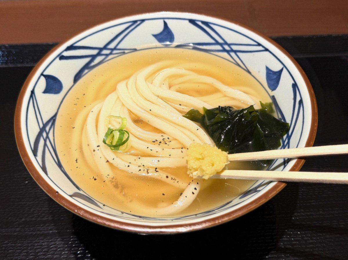 lllukaz's tweet photo. 特にアマゾンとかありふれた箱だと、開封するまで何買ったか思い出せないのはプロ散財ストのあるあるだと思うのですが、最近「これ欲しいな〜買おうかな〜🤔」と思ってたものが突然届いて、人生に神アプデ来たか？？？と思ったけど、普通に自分で注文してましたわ🫠
お前もう…記憶が…😇 https://t.co/iToaXh7CKU