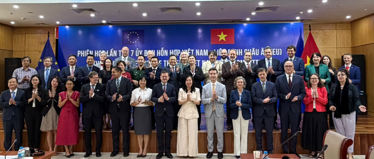 JGuerrier_EU's tweet photo. Very pleased to participate in the 7th EU-Vietnam Joint Committee meeting today in Hanoi – the first since January’s upgrade of EU-Vietnam relations to a Comprehensive Strategic Partnership during the visit of European Council President António Costa. (1/3) https://t.co/4pDSfyQam8