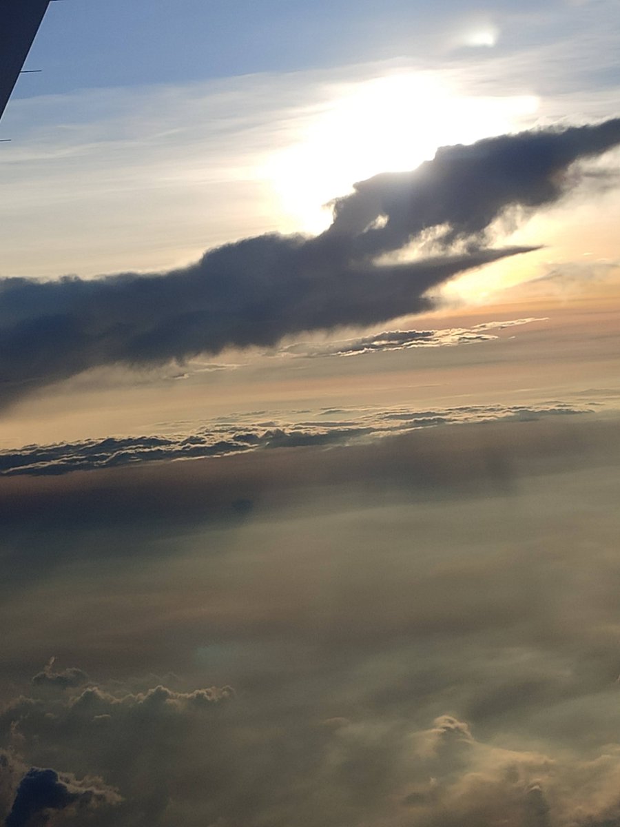 devamitrapanda's tweet photo. #myrandomclick Hues and Shades of the Sky. https://t.co/6M7wdnVjZX