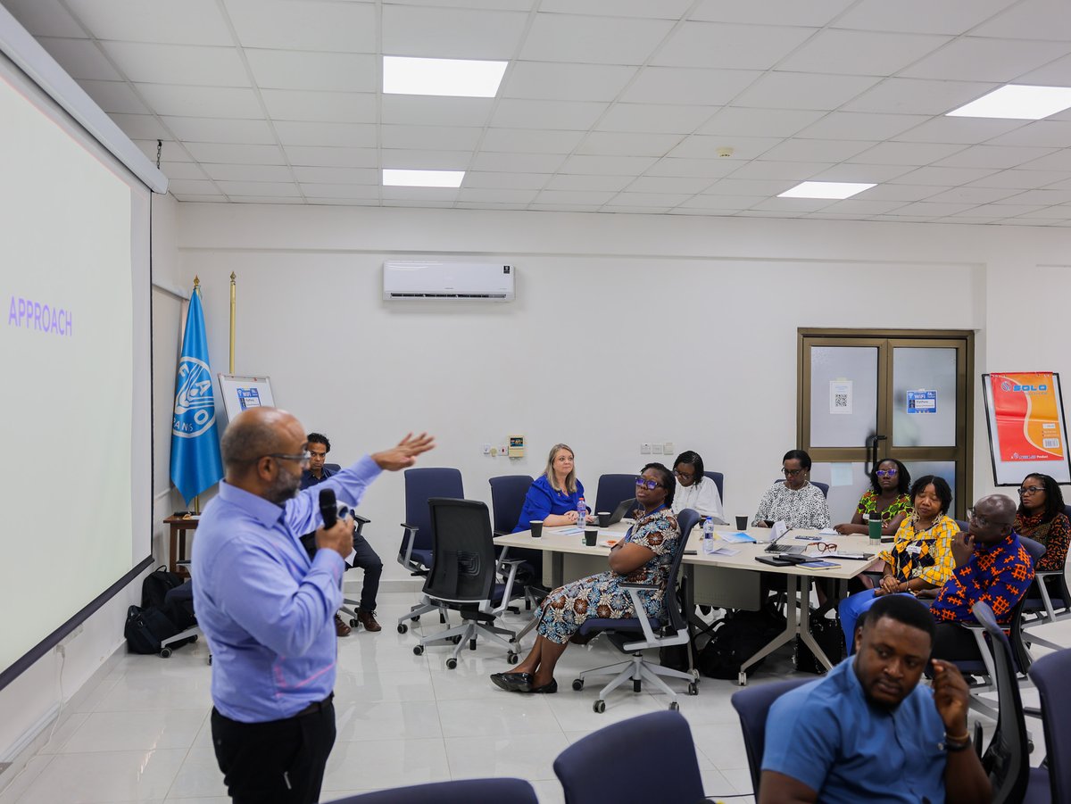 UNinGhana's tweet photo. Day3⃣🇬🇭
#UNinGhana Country Team and technical staff &amp; Govt partners are meeting to engage in dialogue to agree on the preliminary direction for each strategic outcome of the new Cooperation Framework that will now shape the drafting ahead. #UNGhanaCF https://t.co/mZw2u7kJRR