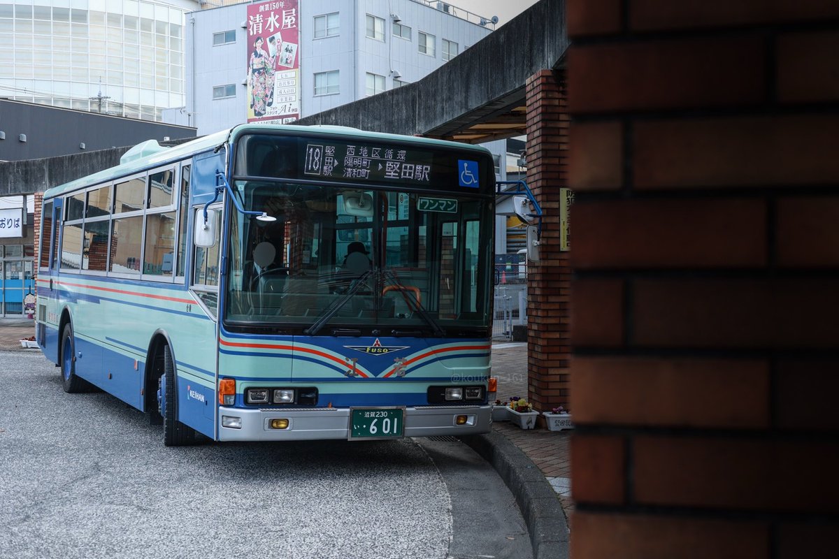 koukun_161's tweet photo. お疲れ様でしたーー疲れたーー

久しぶりにクラッチ高いバス運転した〜

久々すぎて
「クラッチ外したろか！」って思っちゃったり🤣🤣

左足めっちゃ疲れたわww

明日はあの車両であの路線行ってきまする🫡
楽しみ〜？ https://t.co/uubzTU7PAN