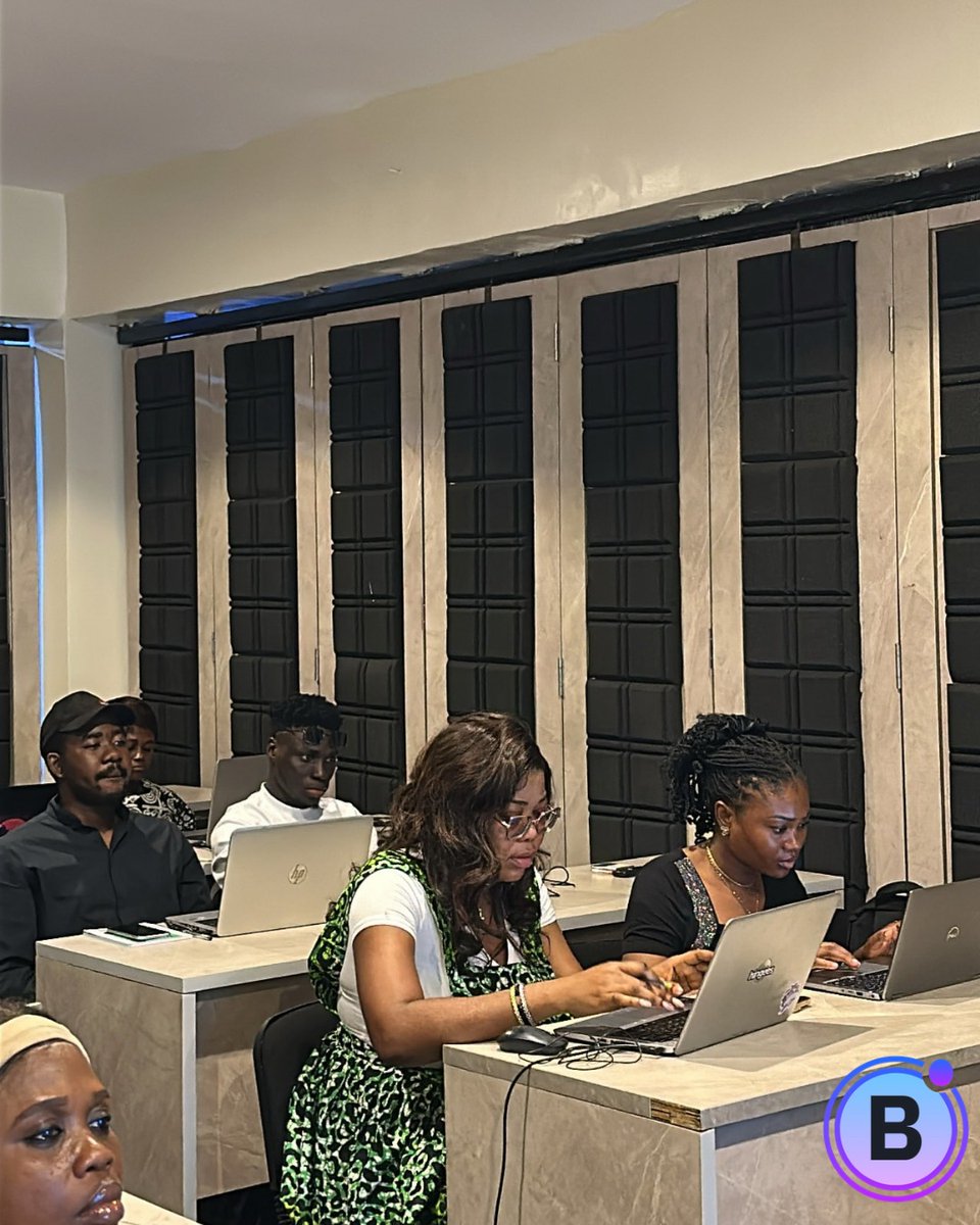bloomytechLtd's tweet photo. The end of another week at Bloomy 💜✨
Another week of learning, creating and growing. 🚀
Here’s to an even better one ahead! 🥂
#bloomytechnologies #fridaydump #explore #techschoolinlagos #classpictures https://t.co/DlztyNcNWZ