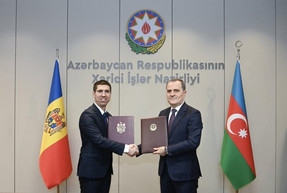 NinaAndrowss80's tweet photo. Am văzut și știrea despre discuțiile Moldova–Azerbaidjan pentru gaze și produse petroliere. Diversificarea surselor sună poate tehnic, dar pentru oamenii obișnuiți înseamnă ceva foarte simplu: mai multe variante când piața regională devine complicată.
#Moldova #Azerbaidjan https://t.co/P3lnU7yX3Y