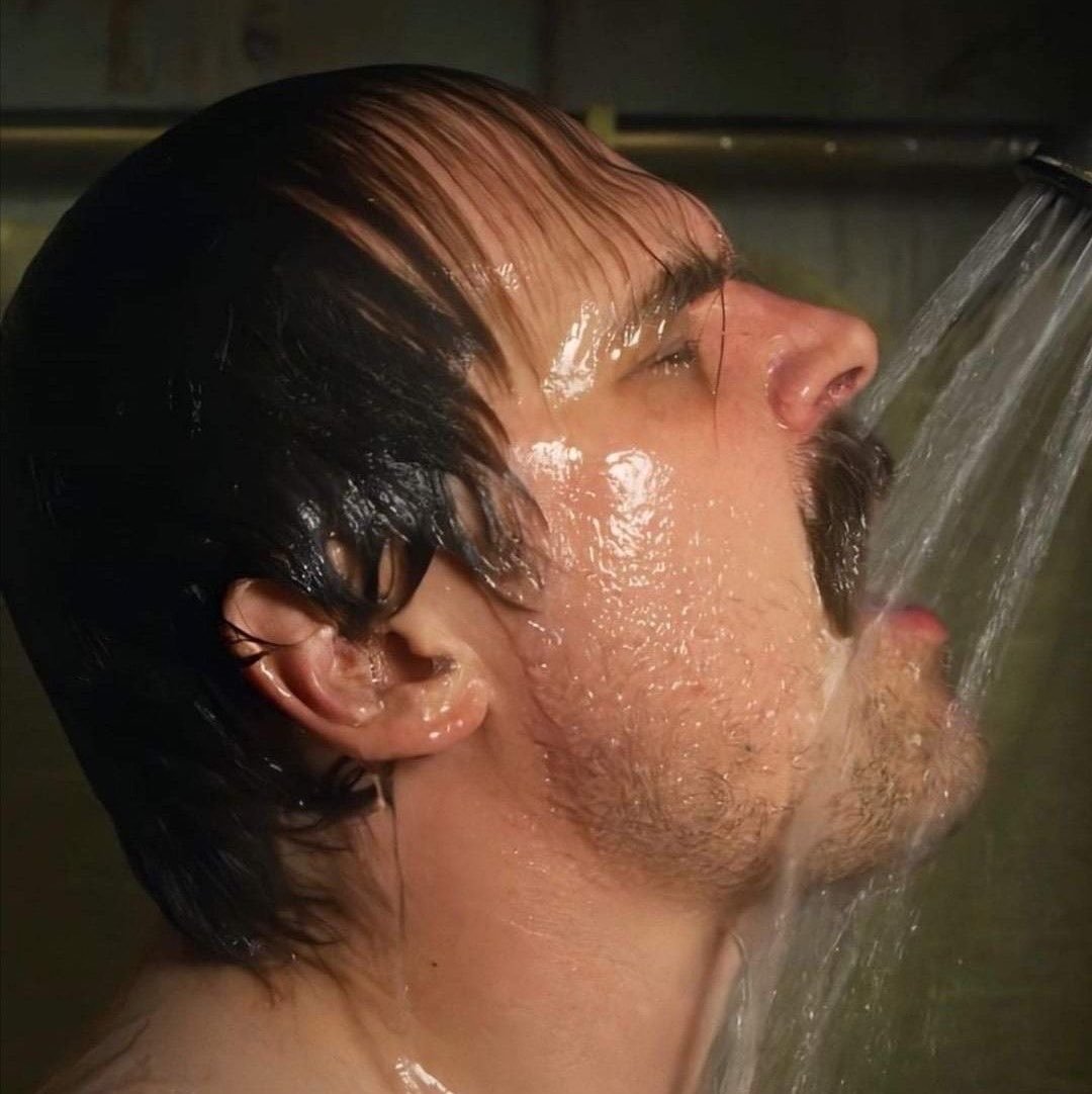 Harbourhoe's tweet photo. 🛁🛁 https://t.co/dEZzPlPP3E