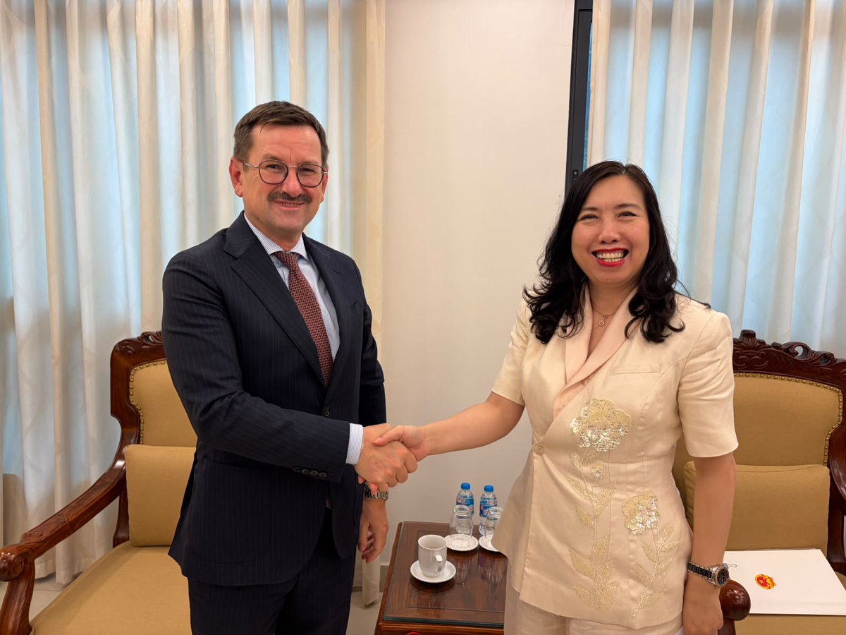 JGuerrier_EU's tweet photo. The meeting was co-chaired by EU Managing Director Erik Kurzweil @GERonSouthAsia and Vice Minister Le Thi Thu Hang, with representatives of EU Member States and Vietnamese ministries also in attendance. (3/3) https://t.co/BfzA2YfhbX