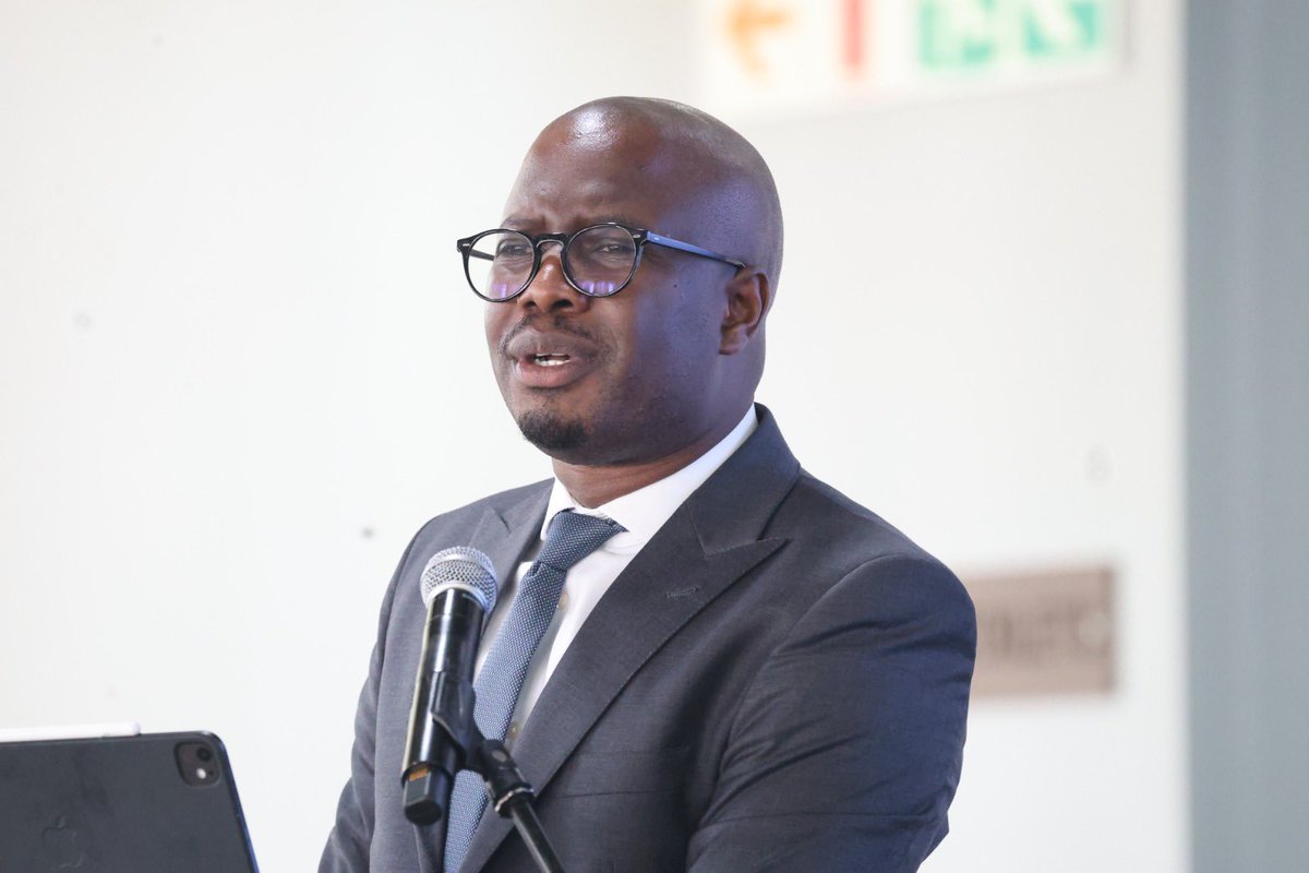deptoflabour's tweet photo. with UIF Commissioner, Thulani Tshefuta opening the event in Fourways, Gauteng.
#Yazini #ServicedeliveryZA #GovZAUpdates #HeritageMonth2026 #YaziniFriday https://t.co/2s8N2jyayl