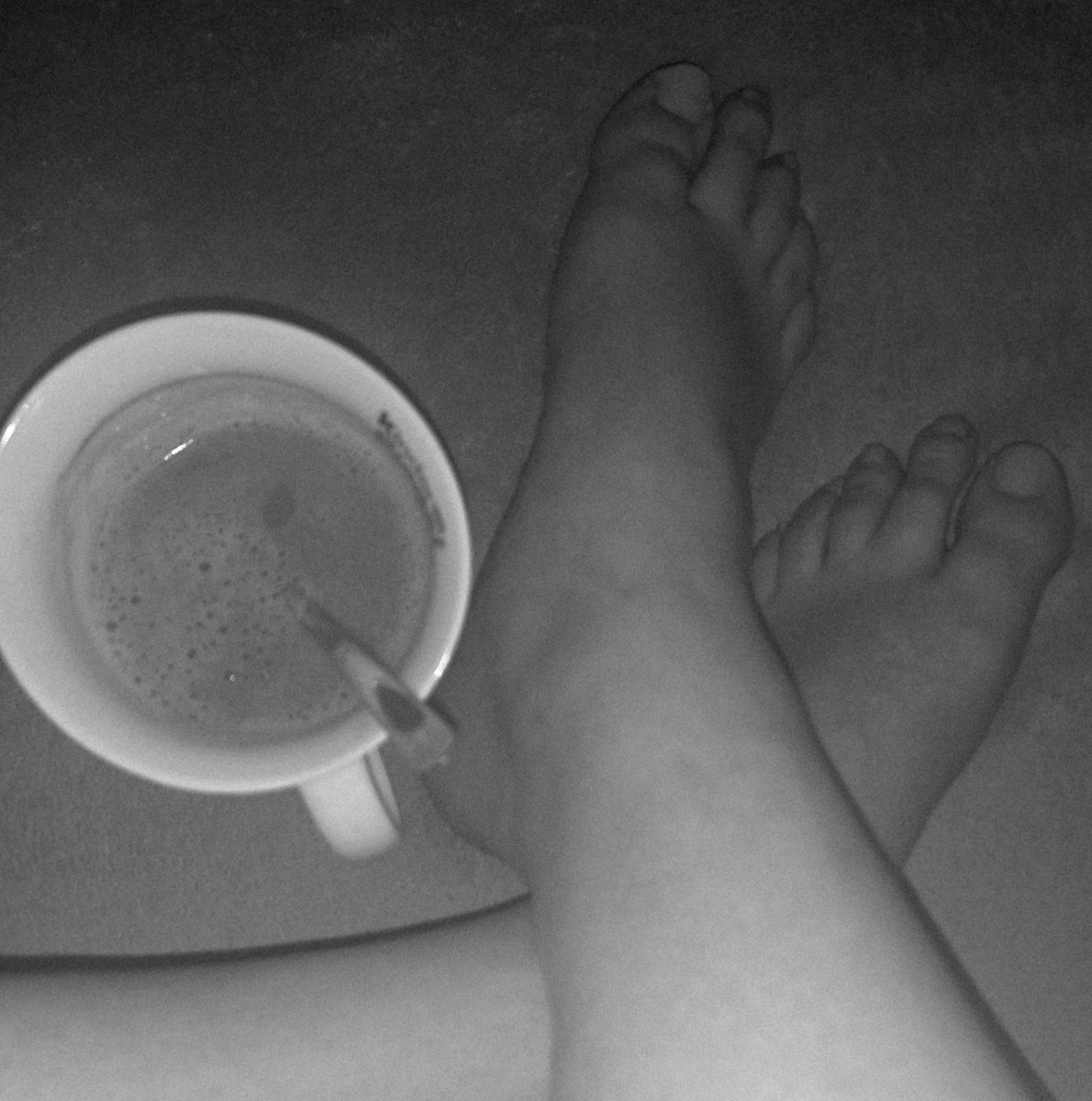 LadyGirlb4lr's tweet photo. Während ich meinen kaffee geniese soll mein konto sich füllen von solchen 💶 🐷 wie dich 🔥
#kontofüllung #hermitdemgeld #verlobteherrin #paytome https://t.co/WI9lVe4GON