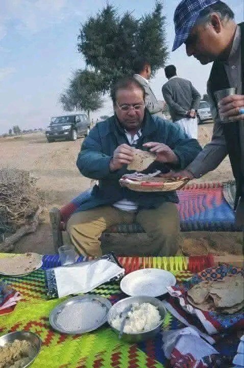 Asifashahid1616's tweet photo. لوگ کہتے ہیں محبت اندھی ہوتی ہے
ہاں، ہمیں بھی نواز شریف سے محبت ہے
اس کی سادگی سے، اس کے خلوص سے
🥰🥰🥰 https://t.co/WWkxvEyidq