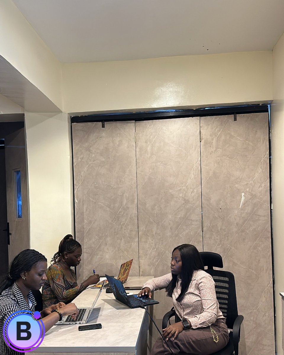 bloomytechLtd's tweet photo. The end of another week at Bloomy 💜✨
Another week of learning, creating and growing. 🚀
Here’s to an even better one ahead! 🥂
#bloomytechnologies #fridaydump #explore #techschoolinlagos #classpictures https://t.co/DlztyNcNWZ