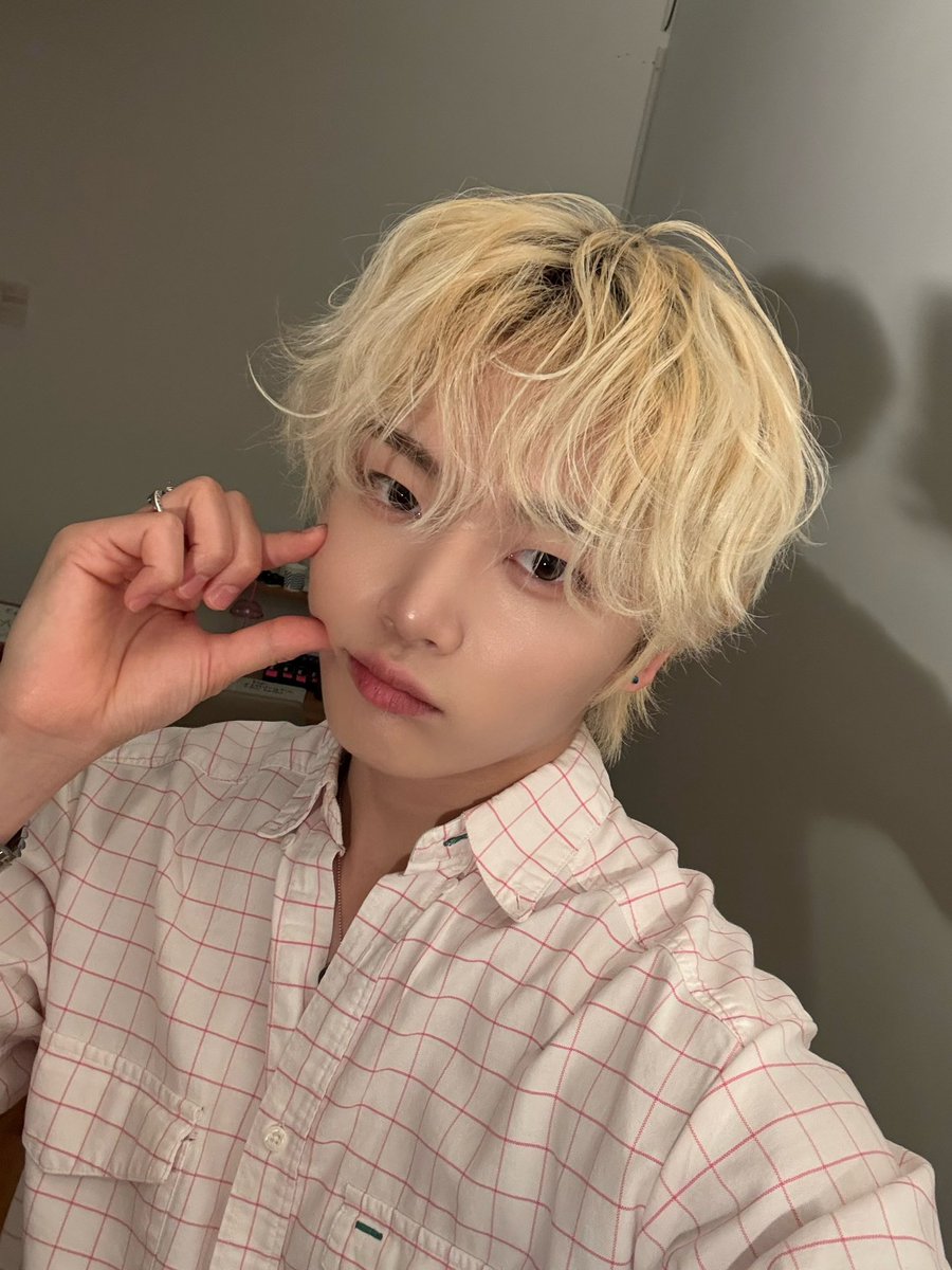 1VERSE_official's tweet photo. 여러분~!!! 추석은 어떻게 지내세요~!?🥺
추석 땐 많이 많~~~이 밥 드세용😽😽 https://t.co/nHtogW1rhE