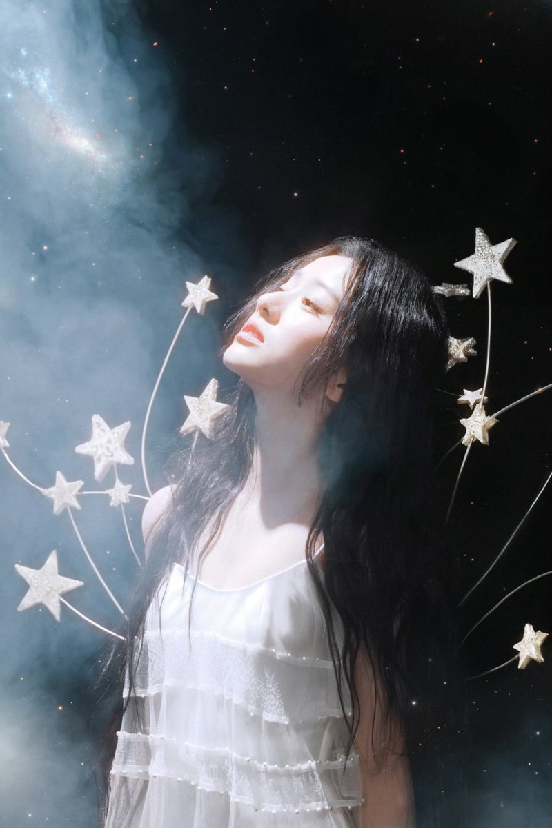 forshangen's tweet photo. 📸 260925 ✧ Bao Shangen Studio Update 

🌕  𝓑𝓪𝓸’𝓼 𝓼𝓱𝓪𝓻𝓮

⊹ 🌘🌗🌖🌕 ⊹

The pure moon casts its radiance, mirroring its glow in the bright Milky Way. On this beautiful Mid-Autumn night, let us borrow the light of a myriad stars to admire the perfect, full moon together~  ​​​

#BaoShangen #包上恩