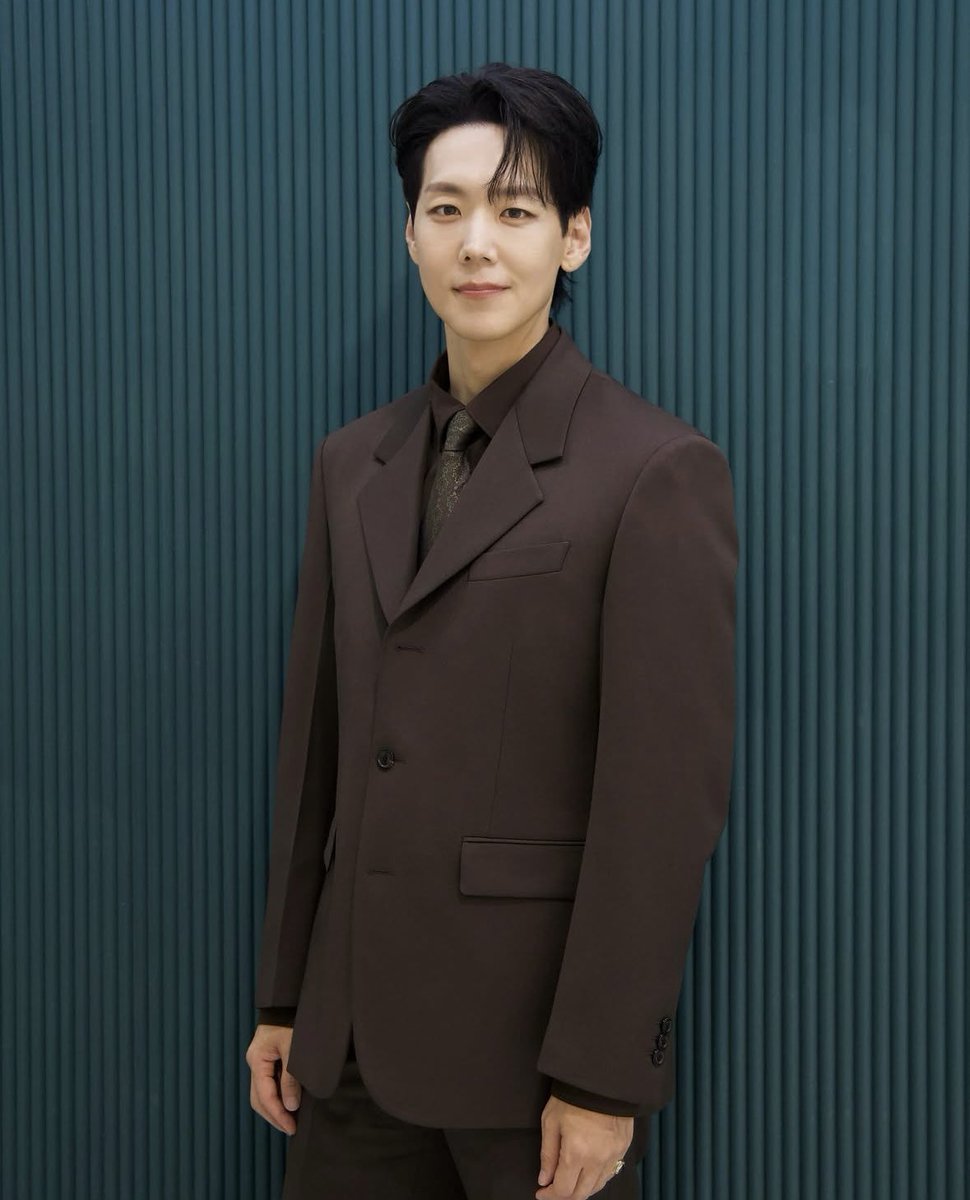 Da3ve_'s tweet photo. 본인 퍼컬에 맞는거 입으셨더니 휀걸들 얼굴로 기 ㅈㄴ살려주심 어떳해 https://t.co/YCmxMXadtQ