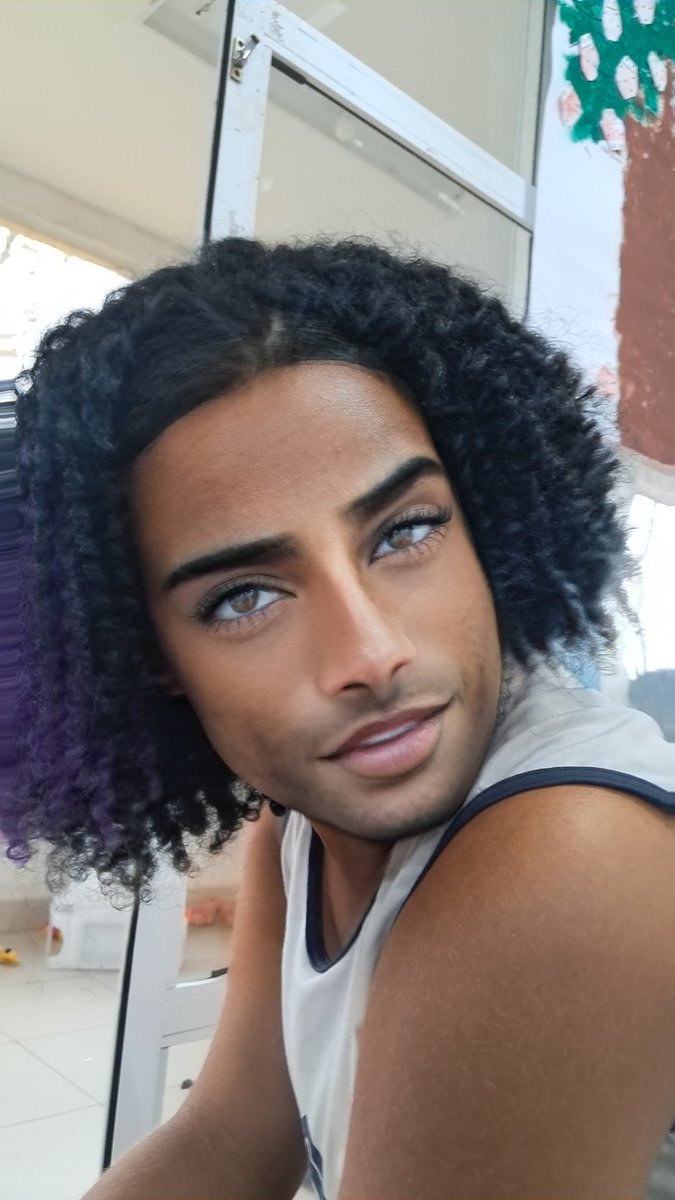 _gusoak's tweet photo. @lvslipz Manda um currículo pro McDonald's, eles aceitam https://t.co/ctRZDjBSP3