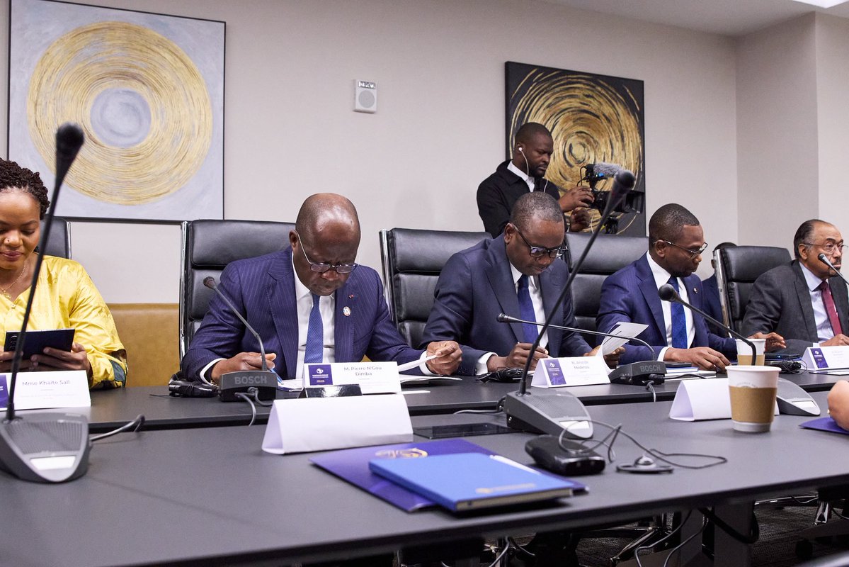 MissBa's tweet photo. #UNGA81 - As we commemorate the 15th anniversary of the @POuagaPF, we convened in New York, on the margins of the 81st @UNGABloxburg United Nations General Assembly, for an OP high-level ministerial meeting addressing a critical question for the future of family planning in Francophone West Africa: How can we strengthen domestic financing in a context of declining external resources?

This meeting provided an opportunity to share concrete experiences, identify immediately actionable levers, and, most importantly, lay the groundwork for moving from resource mobilization to financing transformation: making better use of existing resources, strengthening budget allocations, improving budget execution, exploring new financing mechanisms, and, above all, strengthening national ownership.

The discussions brought together ministers and high-level representatives from Ouagadougou Partnership countries and African institutions:
- Pr Benjamin Hounkpatin, Minister of Health, Bénin
- Mr Aristide MEDENOU, Minister of Economy and Finance, in charge of Cooperation, Bénin
- Mr @Pierre_DIMBA, Minister of Health, Public Hygiene and UHC, Côte d’Ivoire
- Mme @Sallkhaite, Minister of Health & Public Hygiene, Guinée
We extend our sincere appreciation to Their Excellencies for their engagement and valuable contributions to this dialogue.

We are deeply grateful as well to Her Excellency Amb. Amma  A. Twum-Amoah, Commissioner for Health, Humanitarian Affairs Social Development at the @_AfricanUnion  and Dr @MichelSidibe, former Minister of Health of Mali and OP Board member for their thought leadership, to @AfricaCDC for the premises of a fruitful collaboration and to @YacineDjibo for the excellent moderation.  

Thanking the partners for their presence and insights: @PackardFdn @gatesfoundation @Hewlett_Found @CIFFchild @FP2030Global Livelihood Impact Fund; Prysm Initiative; Foundation for a Just Society

15 years after nine countries united around a common commitment, the Ouagadougou Partnership continues to place African leadership at the center of the family planning agenda and to lay the foundations for an ambitious and sustainable decade of progress. Onward!

#POa15ans #OPis15