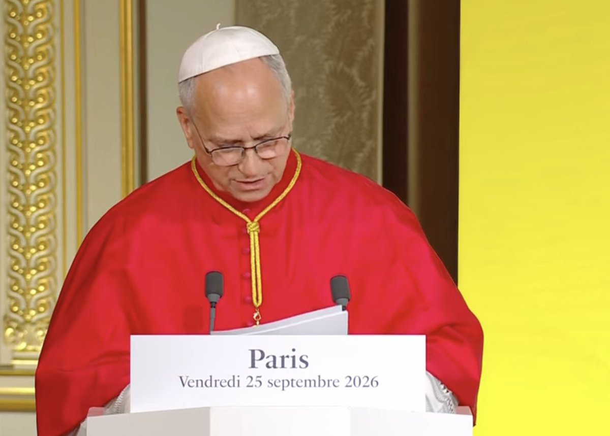 matteomatzuzzi's tweet photo. Il Papa all'Eliseo: "Una giusta laicità non consiste quindi nell’escludere la religione dalla sfera pubblica o dall’istruzione, ma nell’impegnarsi affinché lo Stato e le istituzioni religiose dialoghino tra loro e uniscano le loro forze al servizio del bene comune" https://t.co/tjtbUv82RM