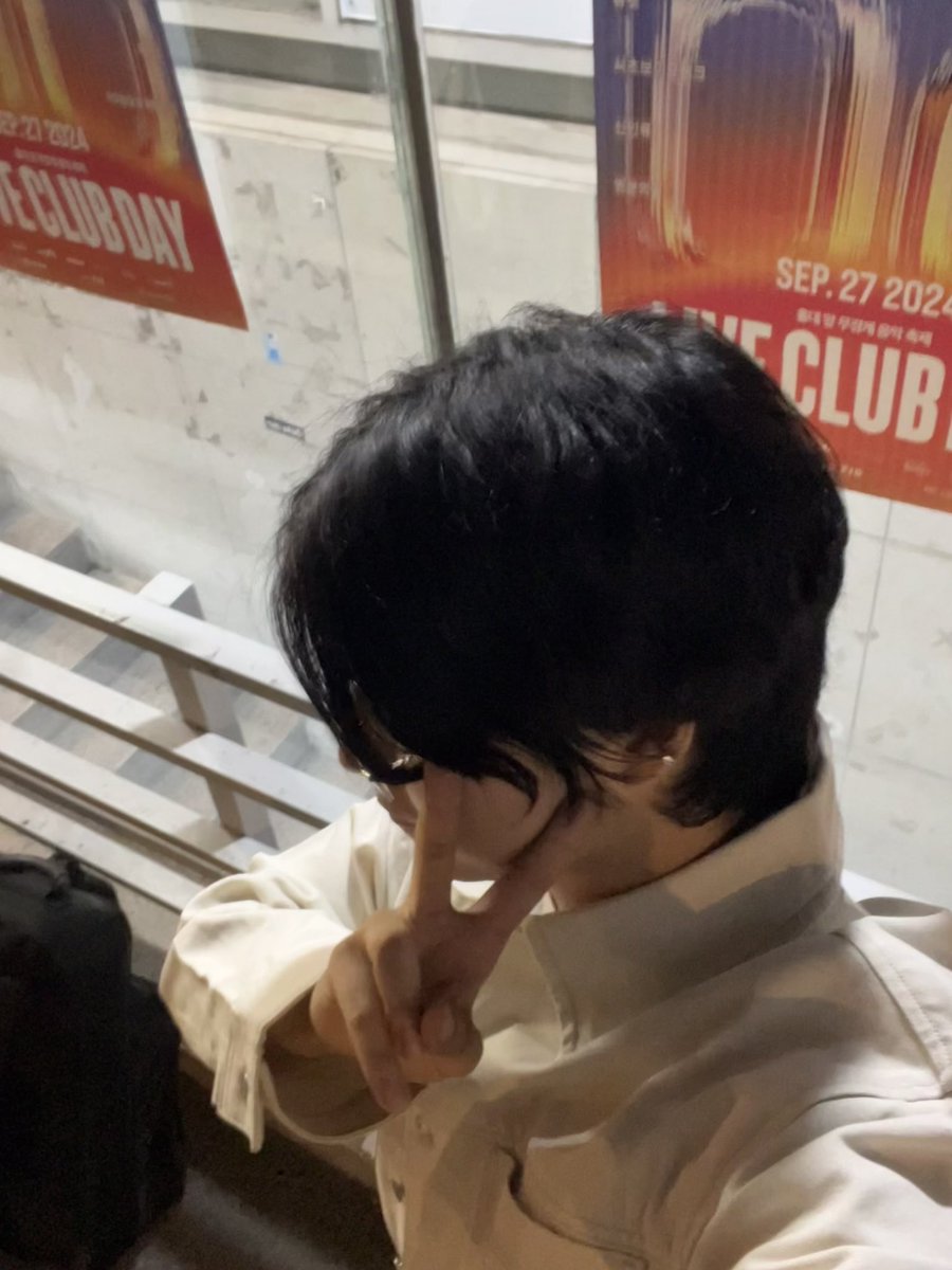ade_lovers2's tweet photo. @bbggww315 저날 다른사진도 보고가세요,,, https://t.co/UFjSWaAZK7