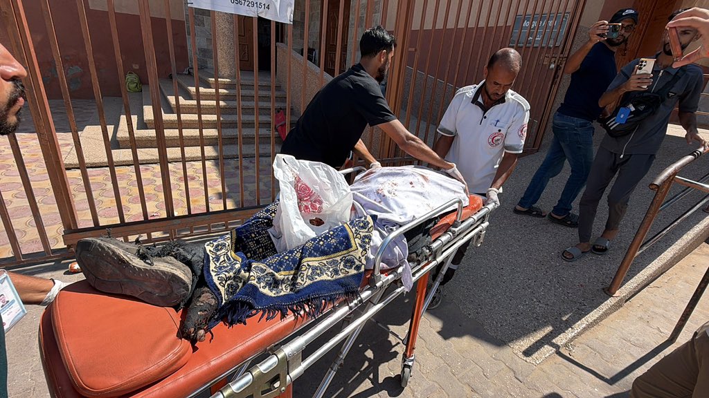 AbujomaaGaza's tweet photo. Israeli occupation military has killed Palestinian youth in southern Gaza city of Khan Younis.. https://t.co/1eJPdNvGPc