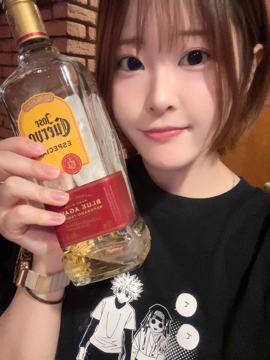 rei_nicobar's tweet photo. ニコバーいん❗️

今日はゆうさん特性カツオのたたきあります❗️
めちゃうまそう！！🐟

24じまでいます❕❕
#ニコバースタッフブログ https://t.co/YG43CwHUJe