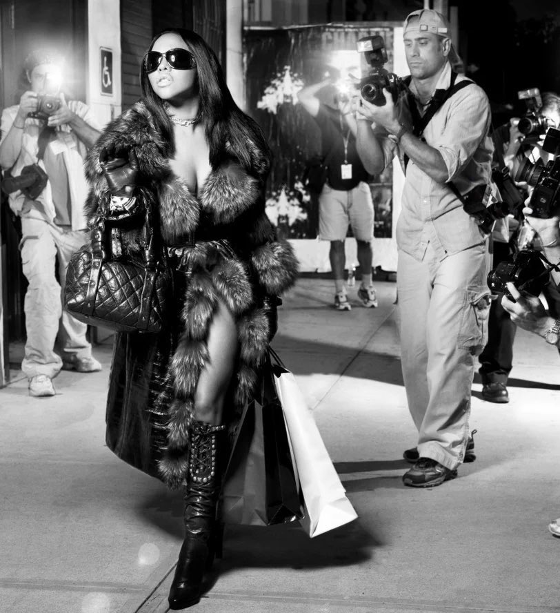 Jimerald1's tweet photo. Lil Kim has done literally everything the rap girls are doing now. It’s Crazy!

Cardi.                                                                 Lil Kim https://t.co/JmGu4lMTJ7