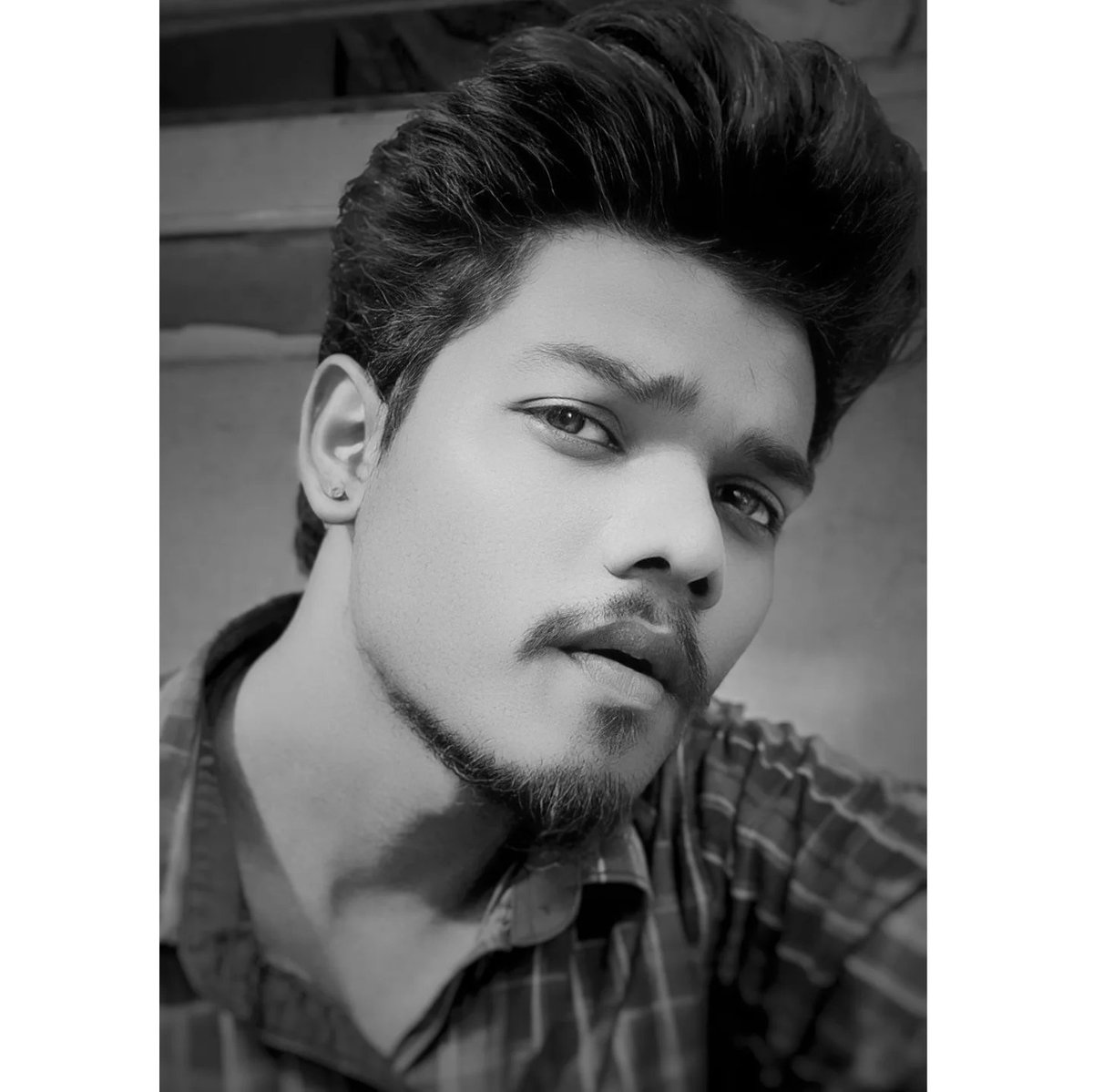 MildredRampyn's tweet photo. Classic elegance in black and white. https://t.co/rzLmBW2DpF